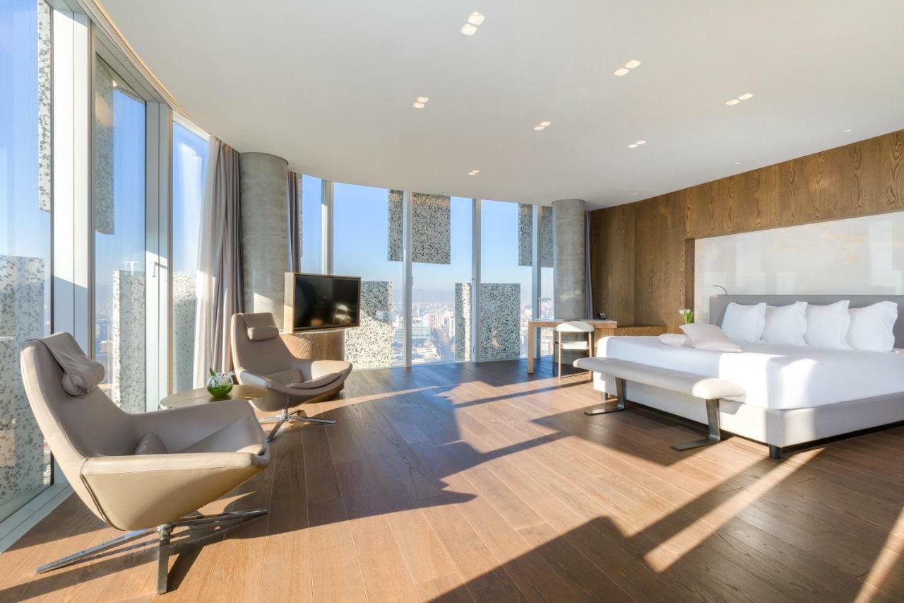 Deluxe Double Room with City View,909502399:JPEG